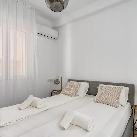 Appartamento Downtownescape Modern Elegance *